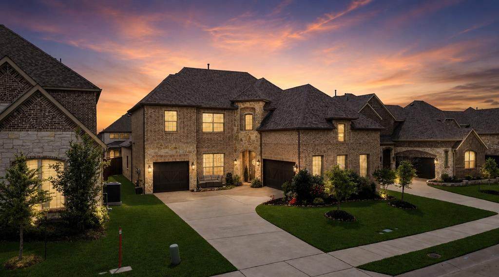617 Nakoma Drive - Photo 1