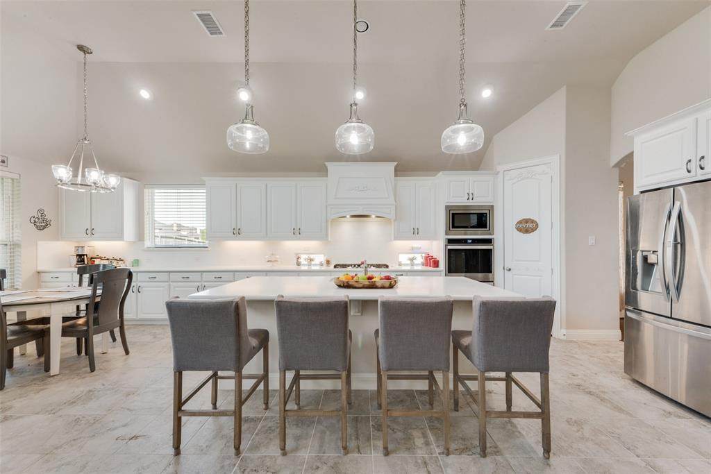 13921 Bluebell Drive - Photo 1