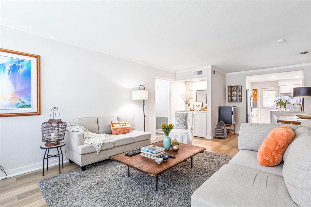 7924 Royal Lane - Photo 1