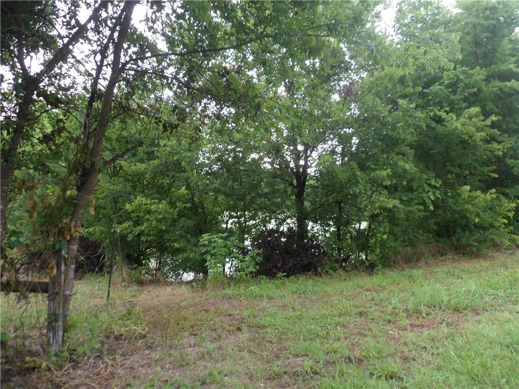 222 Teakwood Drive - Photo 1