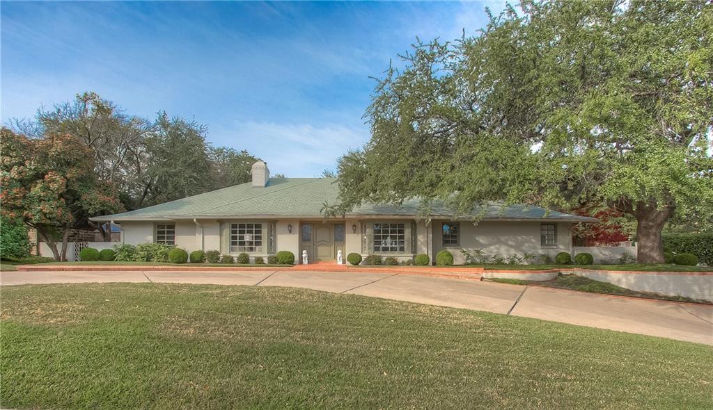 2204 Indian Creek Drive - Photo 1