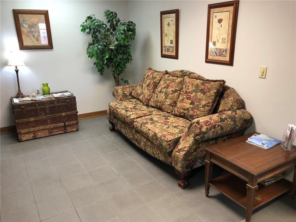 114 Center Ave - Photo 1