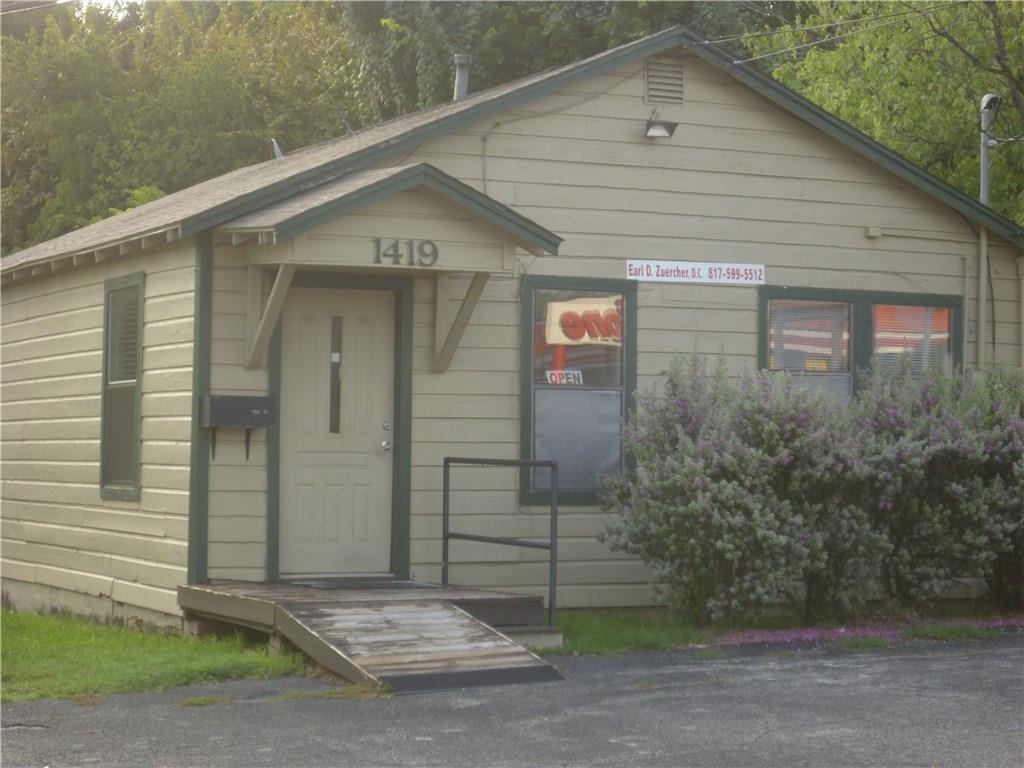 1419 Main Street - Photo 1