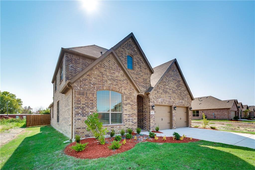 572 Spruce Trail - Photo 1