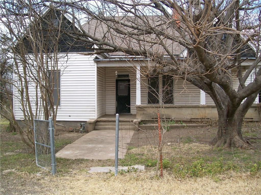 302 Elizabeth Street - Photo 1