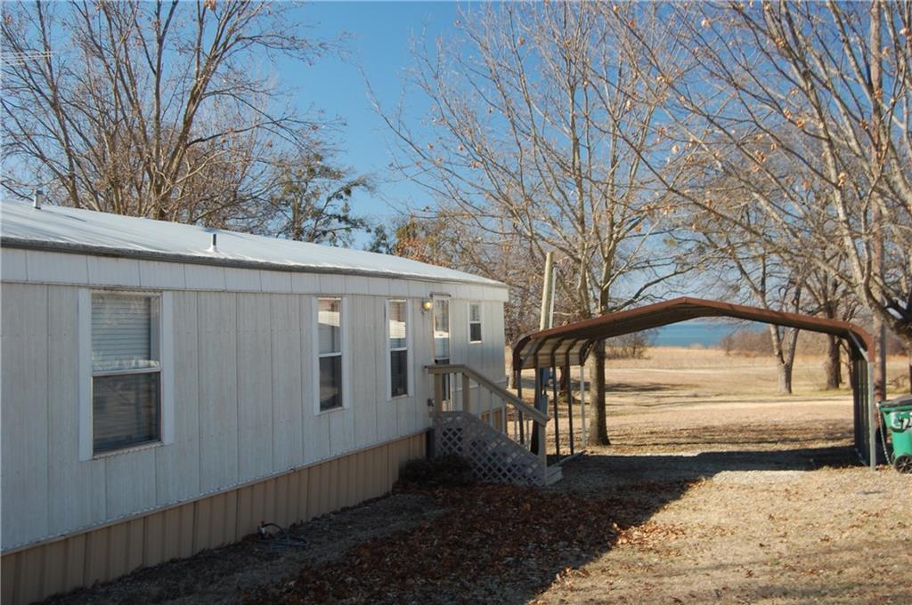 4227 Tomahawk - Photo 1