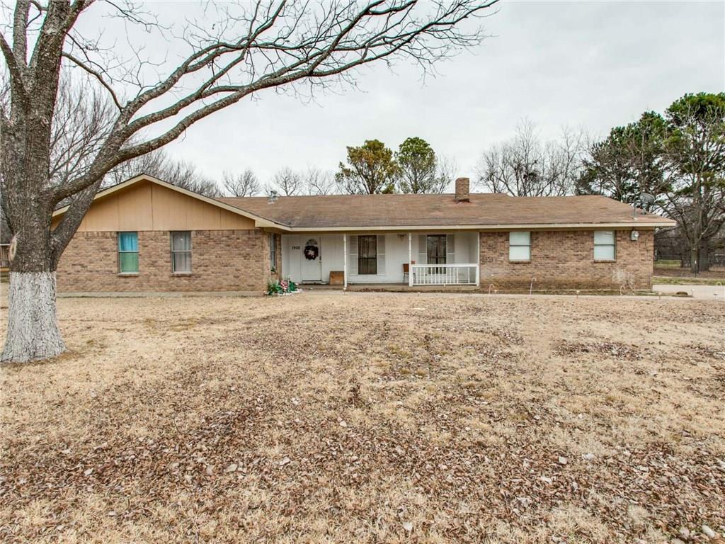 1900 Meadowview Street - Photo 1