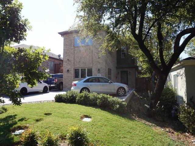 2832 Forest Park Boulevard - Photo 1