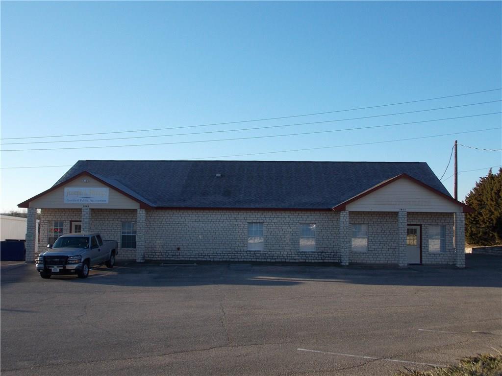 1009 Paluxy Road - Photo 1