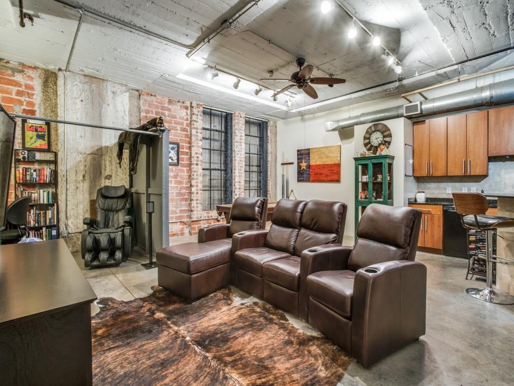 1122 Jackson Street - Photo 1