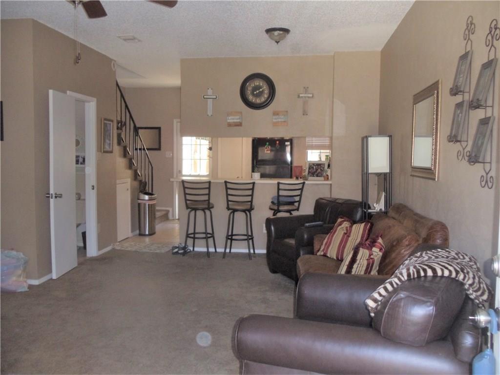 218 Samuel Boulevard - Photo 1