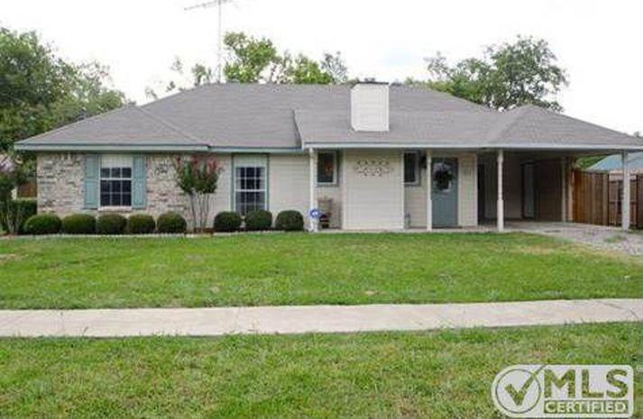 651 Dallas Street - Photo 1