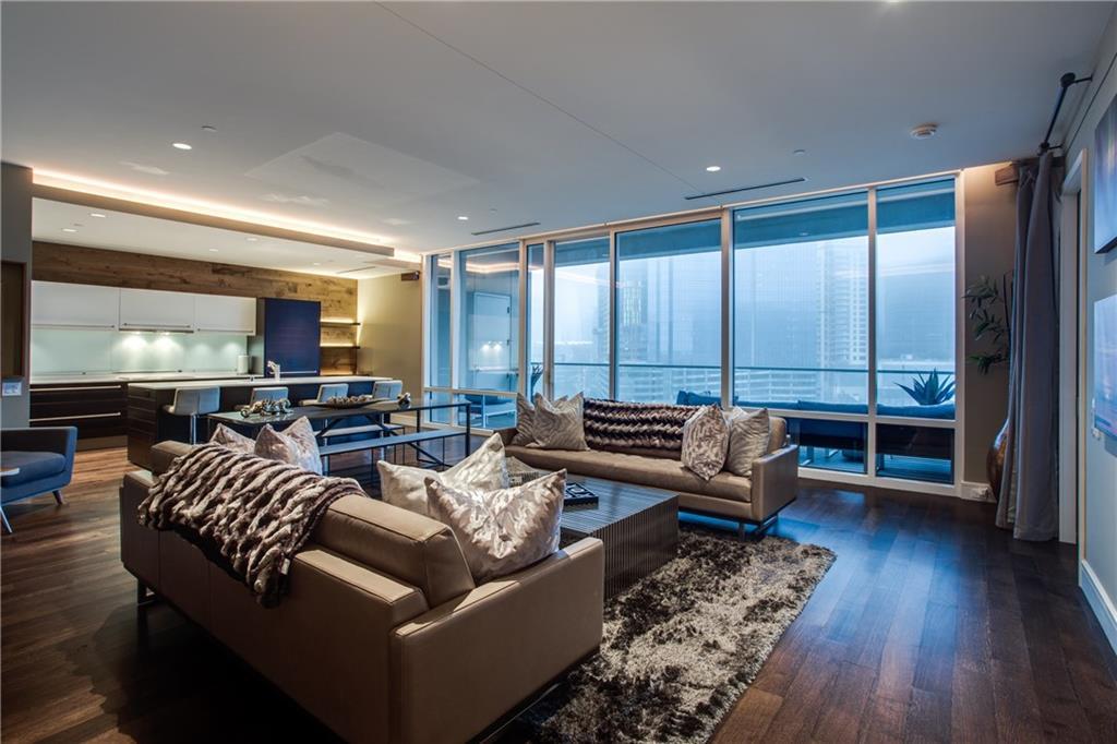 2408 Victory Park Lane - Photo 1