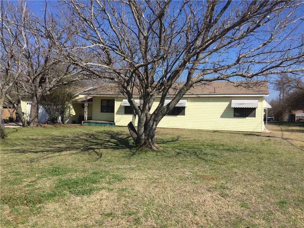 871 Live Oak Circle - Photo 1