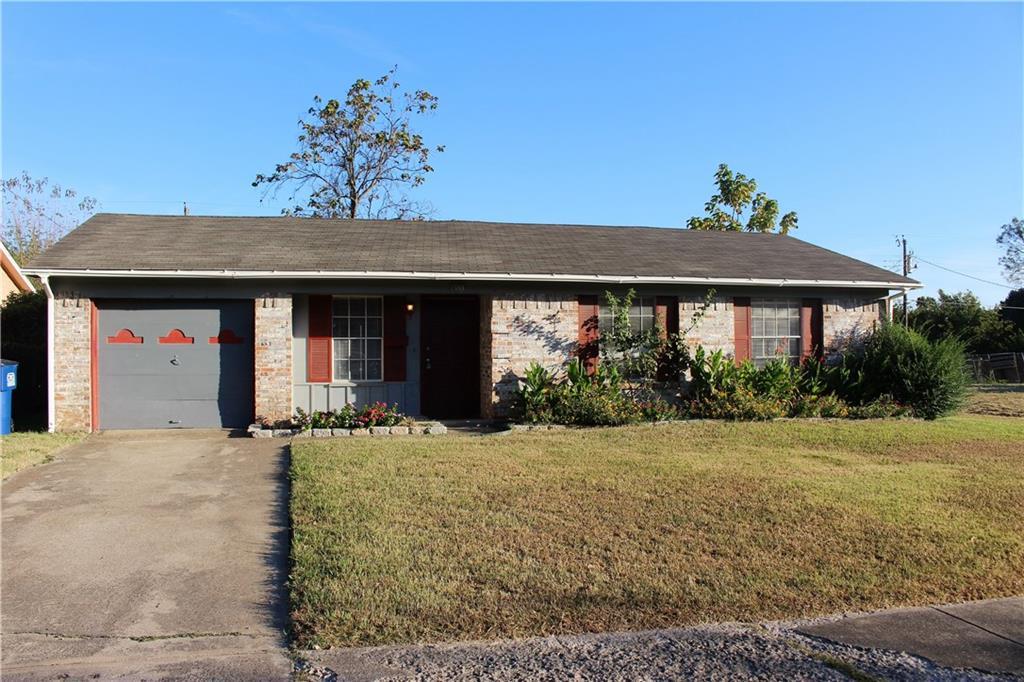 853 Stanford Drive - Photo 1