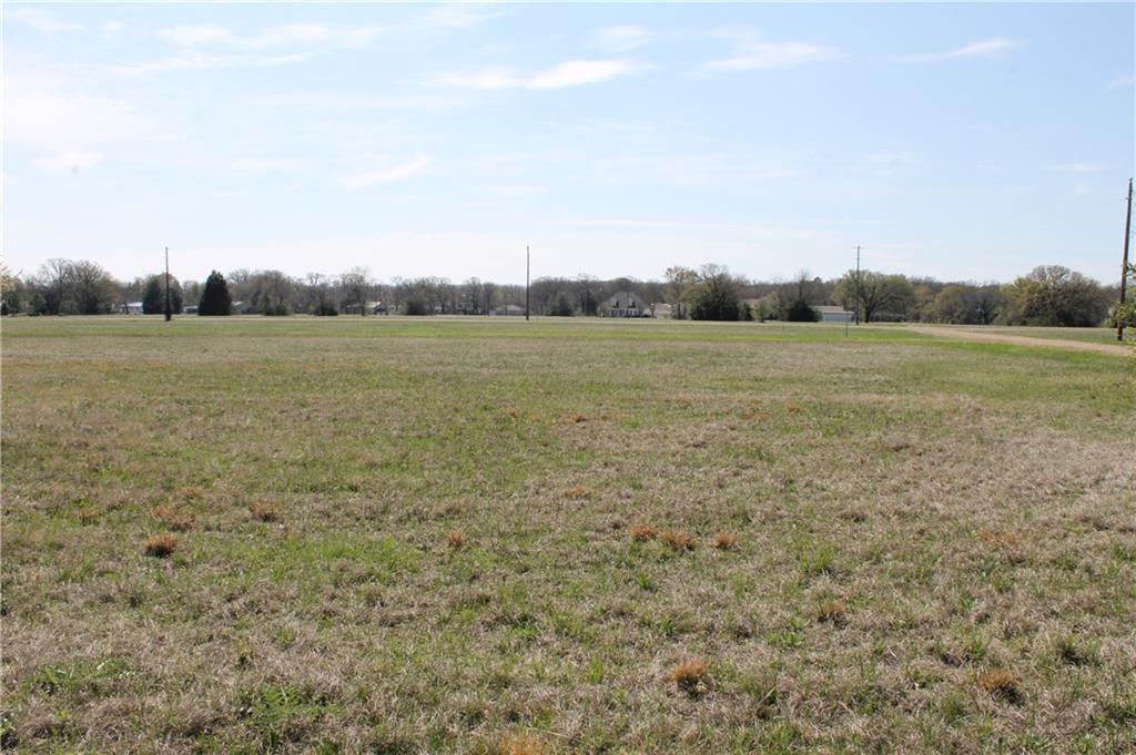 122 Oakdale - Photo 1