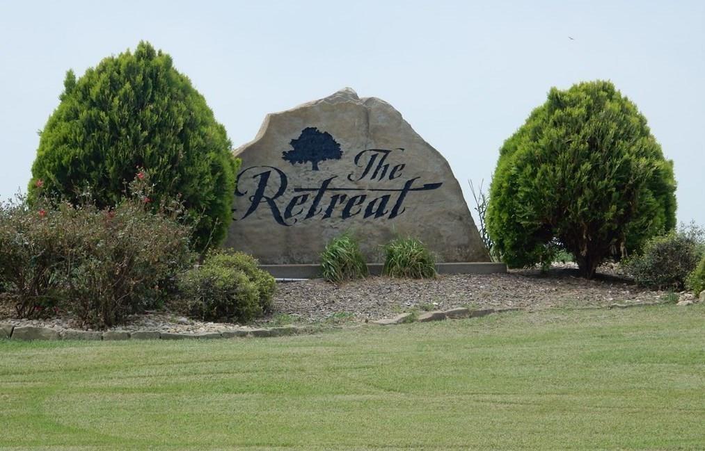 8629 Retreat Boulevard - Photo 1