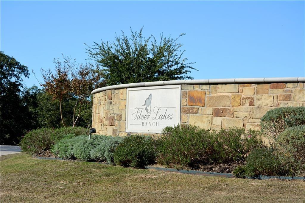 409 Bluffs Avenue - Photo 1