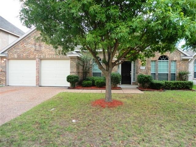 524 Spicewood Drive - Photo 1