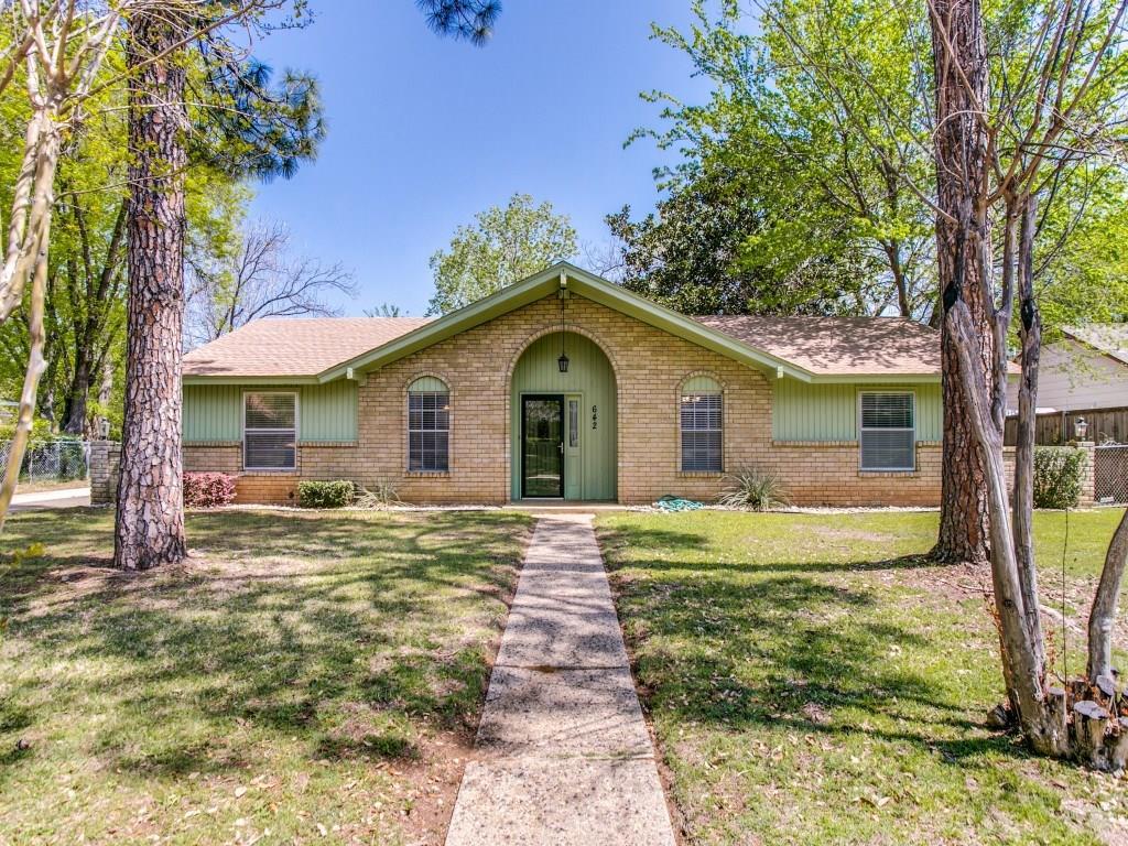 642 Marcus Drive - Photo 1