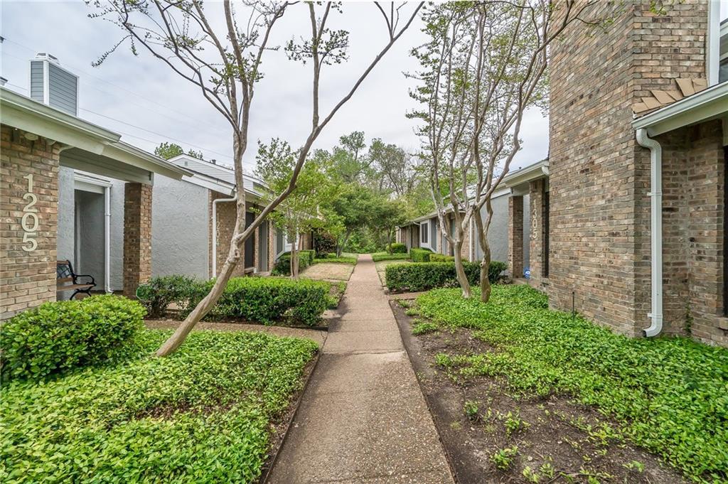 17490 Meandering Way - Photo 1