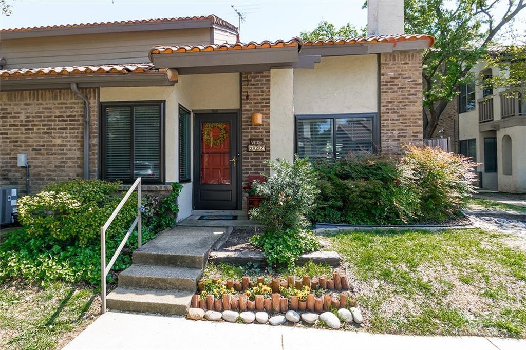821 Dublin Drive - Photo 1