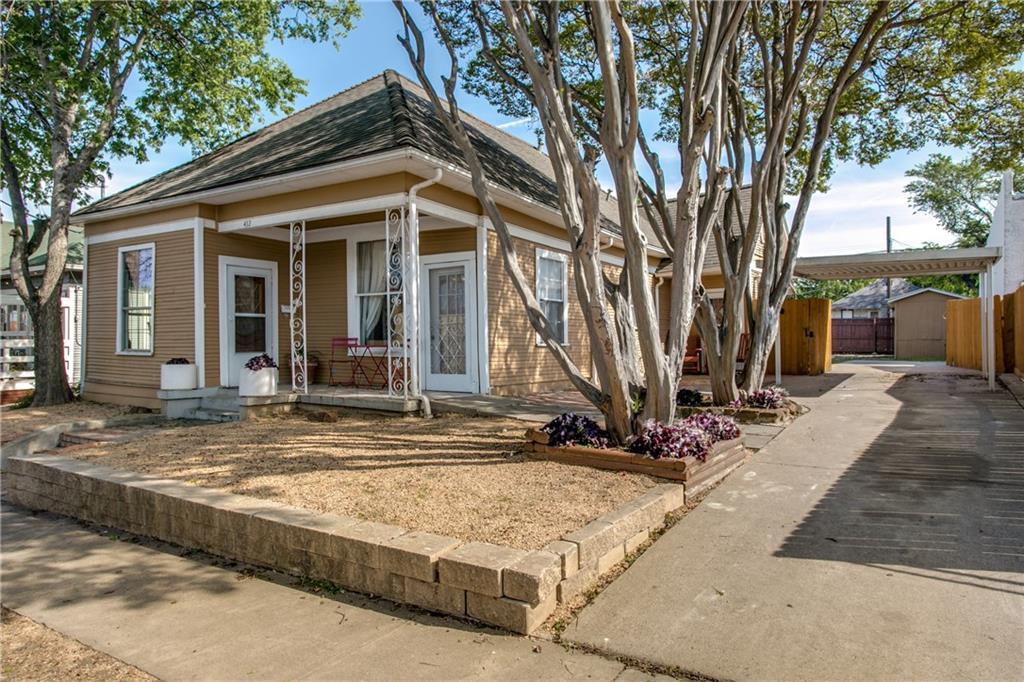 412 7th Street - Photo 1