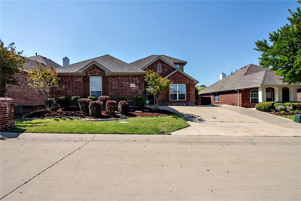 8105 Twin Oaks Drive - Photo 1