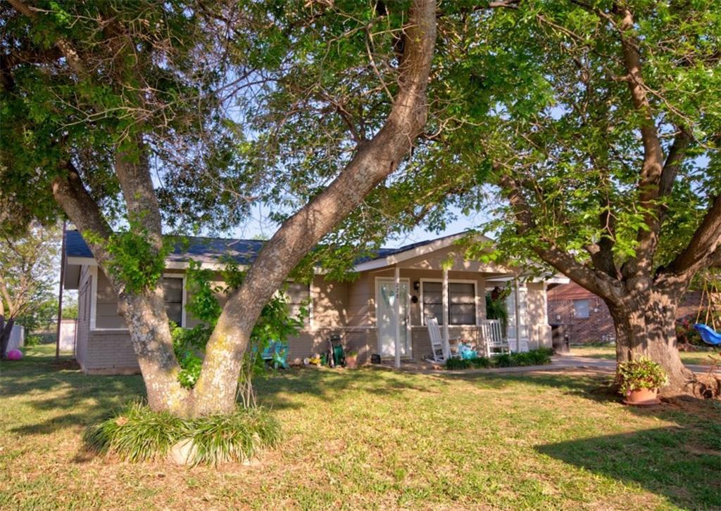 228 Crescent Drive - Photo 1
