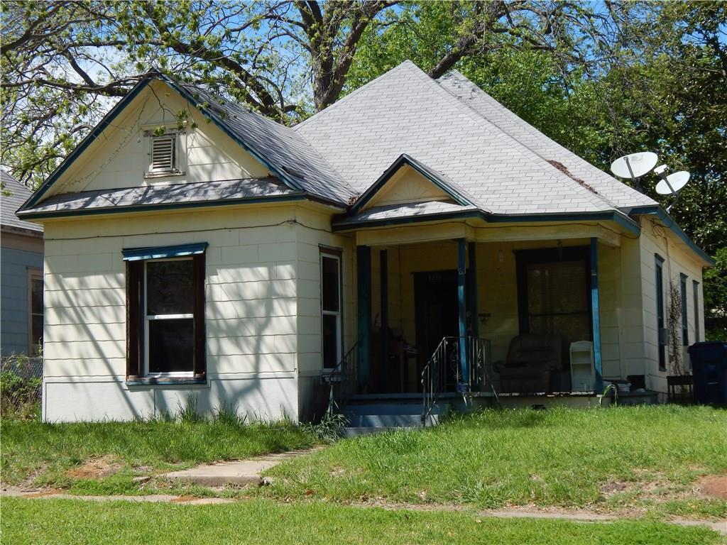 1211 Main Street - Photo 1