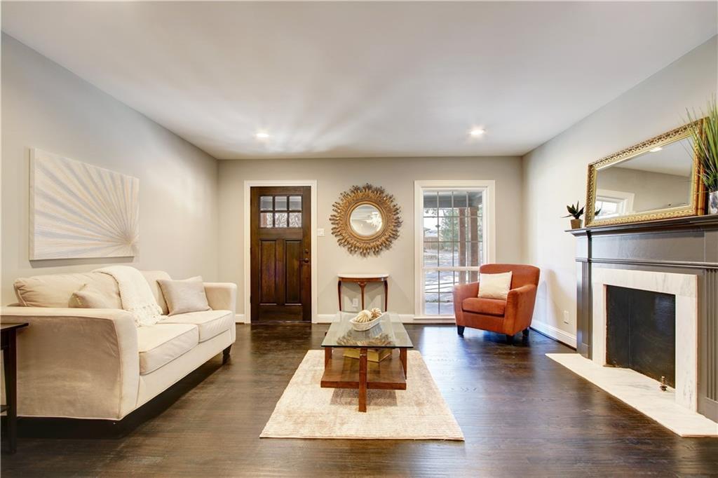 2619 10th Street - Photo 1