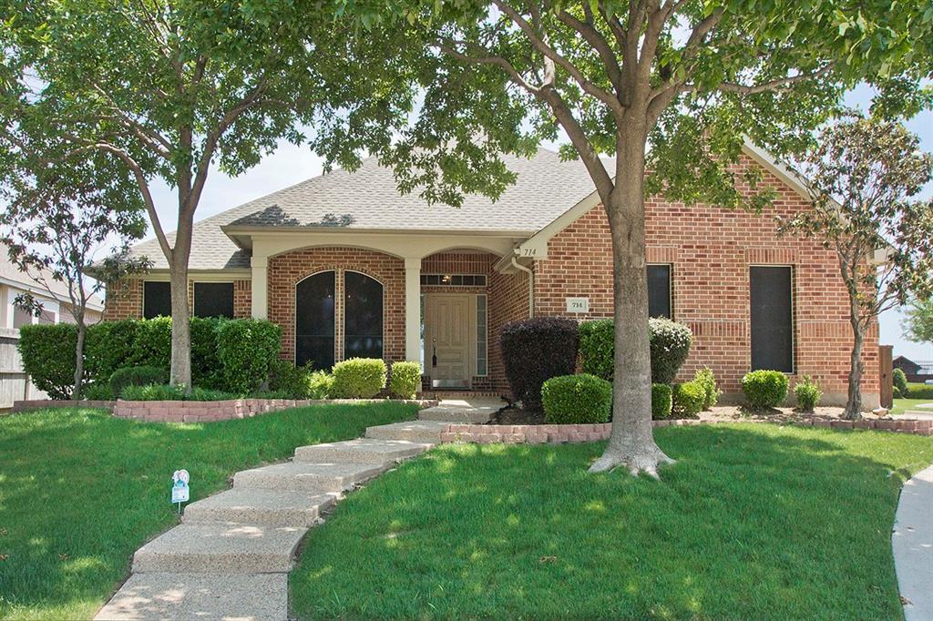 714 Aspen Court - Photo 1