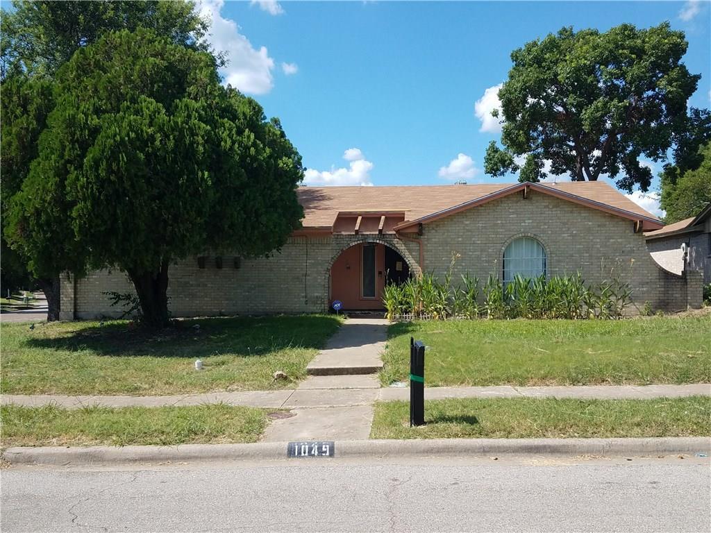 1049 Nancy Lane - Photo 1