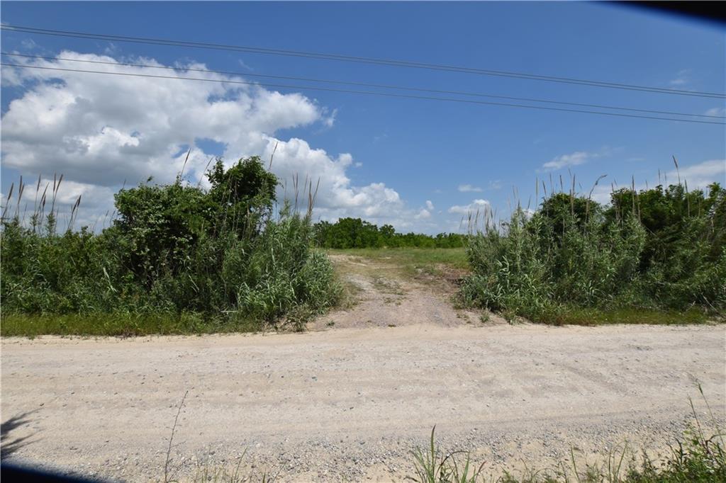 489 County Road 3100 - Photo 1