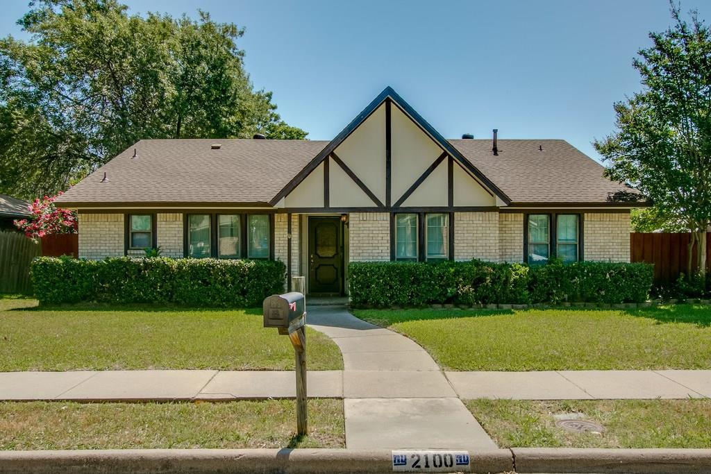 2100 Hickory Drive - Photo 1