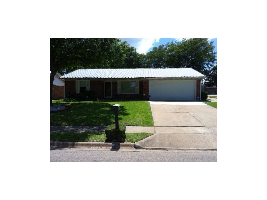 3410 Dakota Drive - Photo 1
