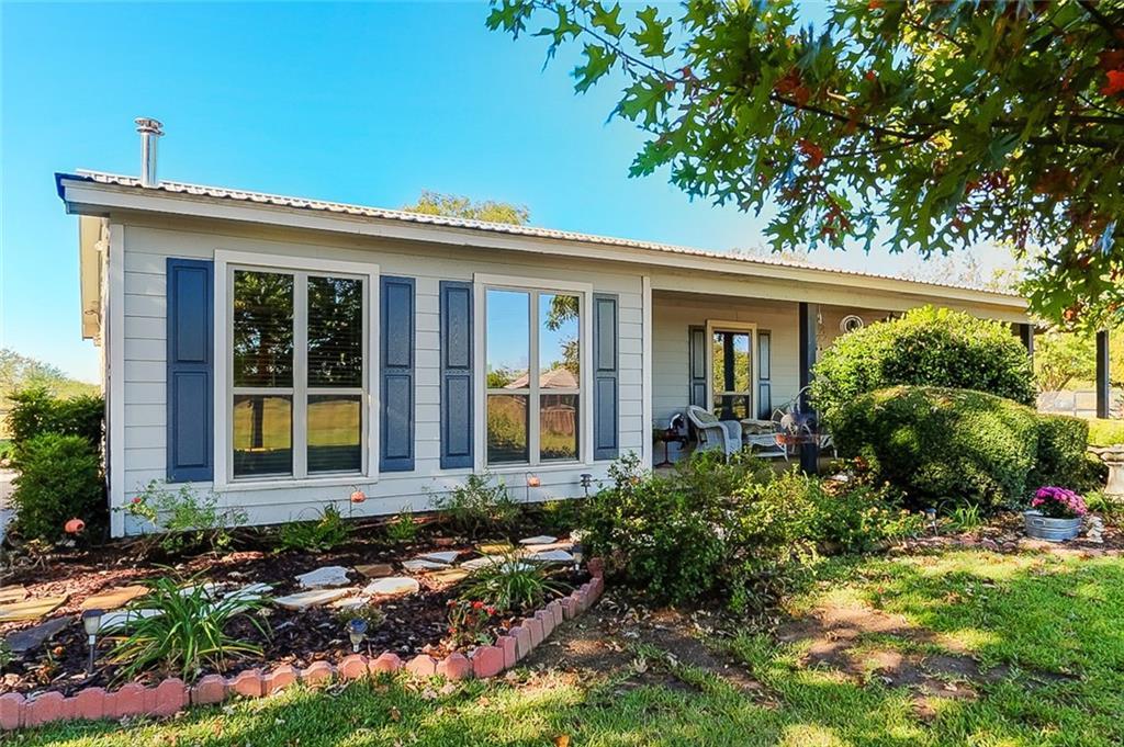 8992 County Road 2584 - Photo 1