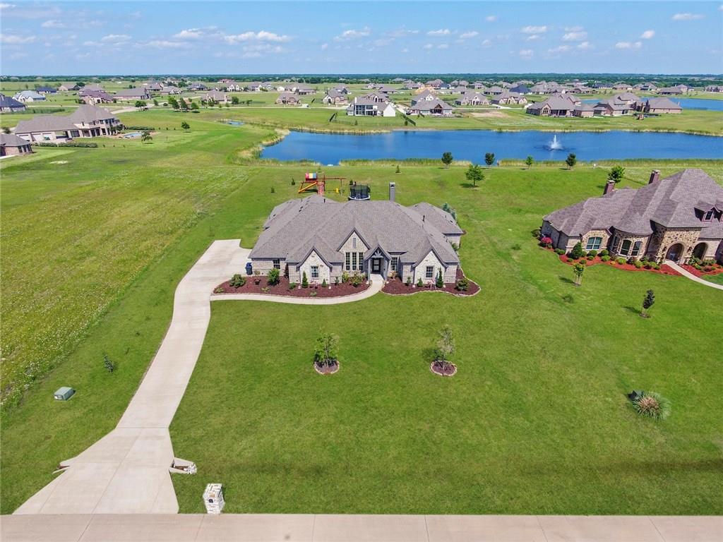5010 Wincrest Drive - Photo 1