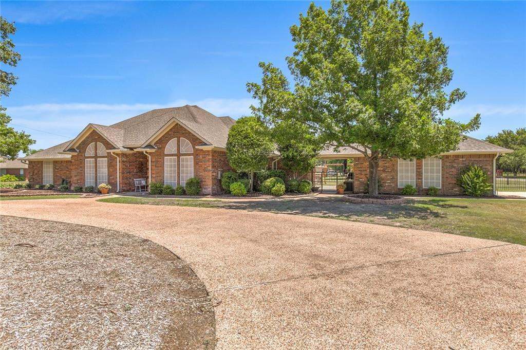 134 Lakeview Drive - Photo 1