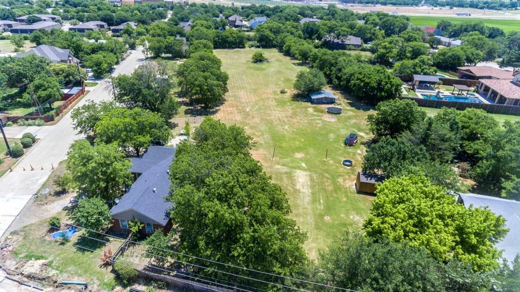 112 Pecan Street - Photo 1