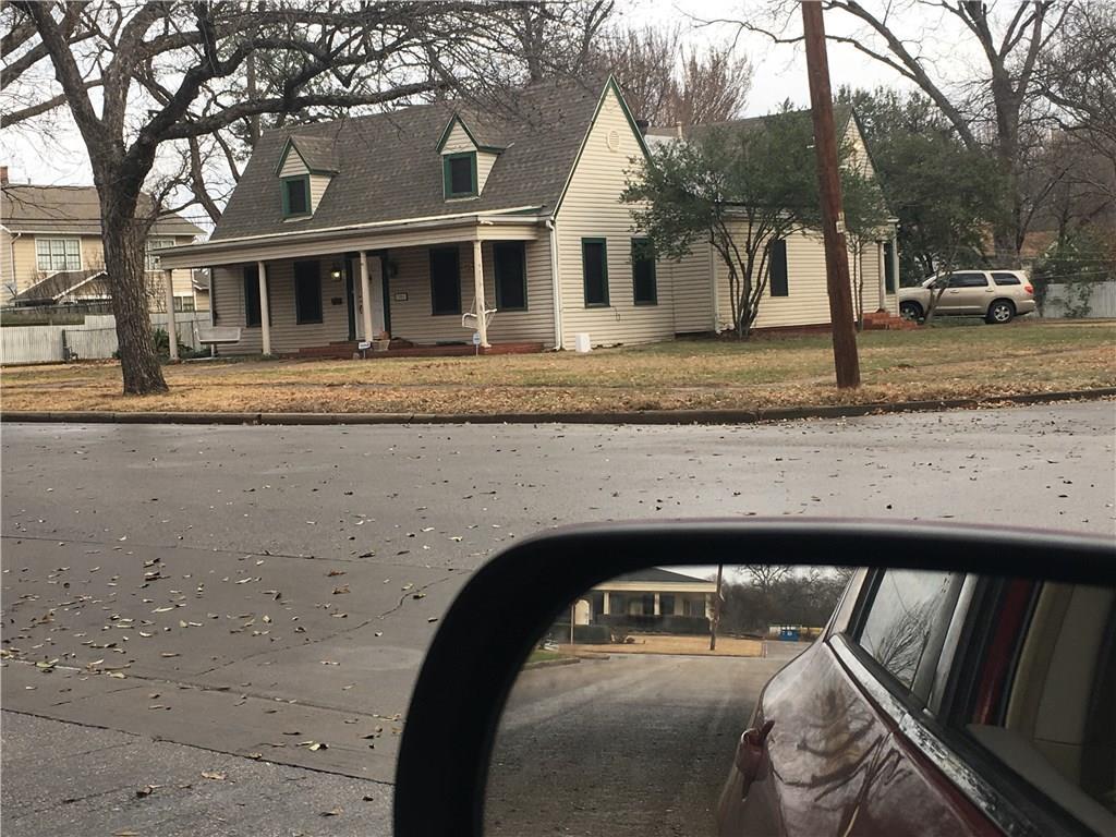206 Gaines Street - Photo 1