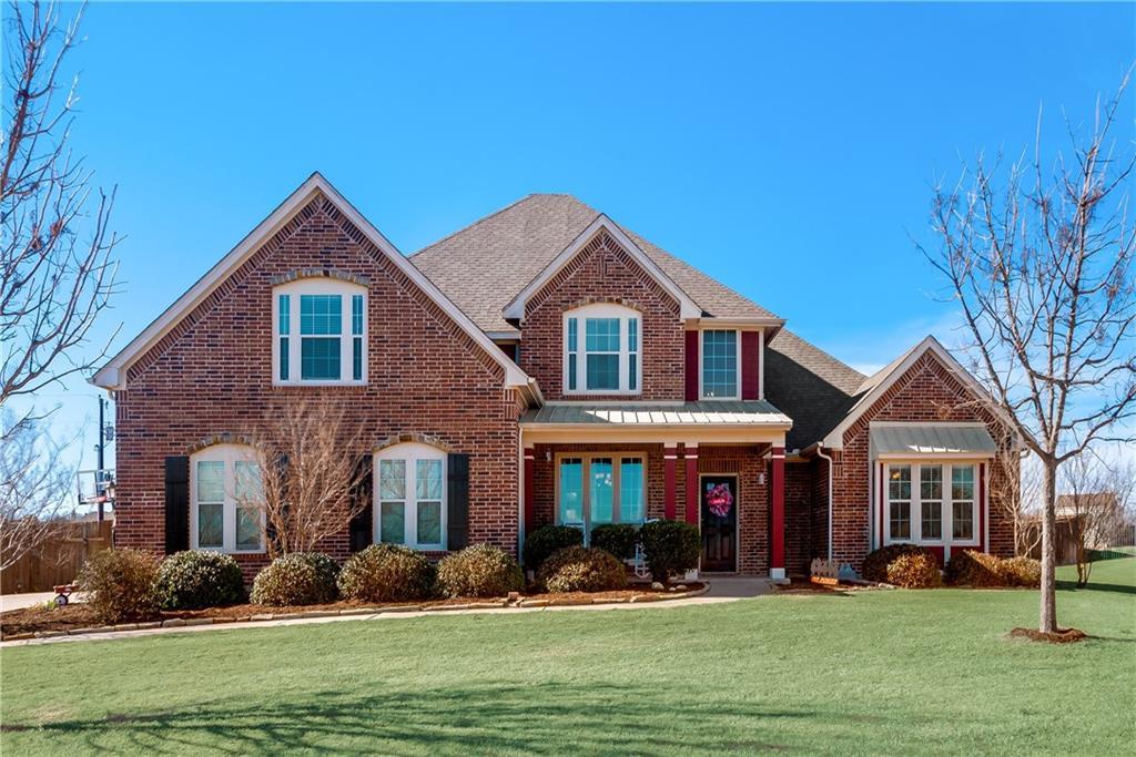 512 Green Pointe Drive - Photo 1