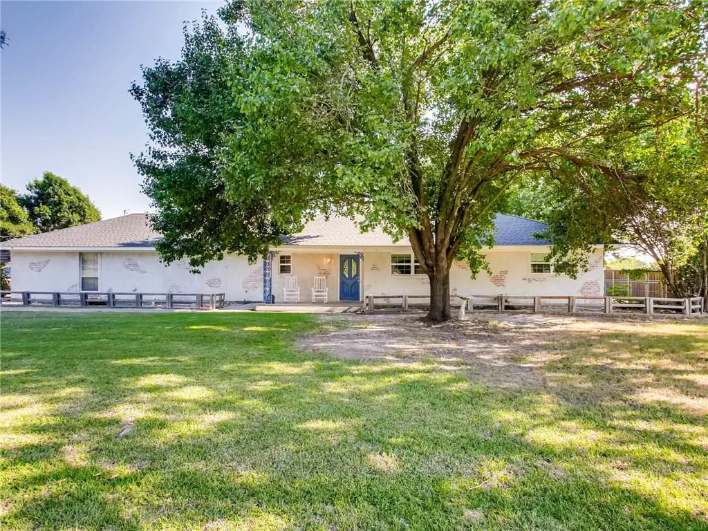 3306 Sachse Road - Photo 1