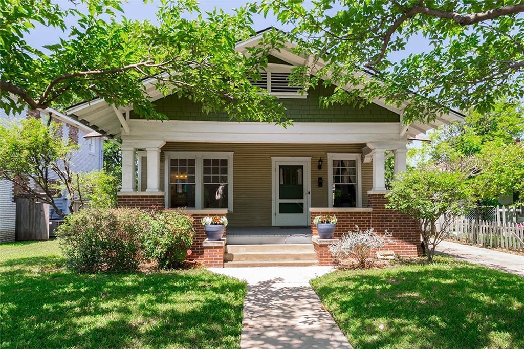 631 Clinton Avenue - Photo 1