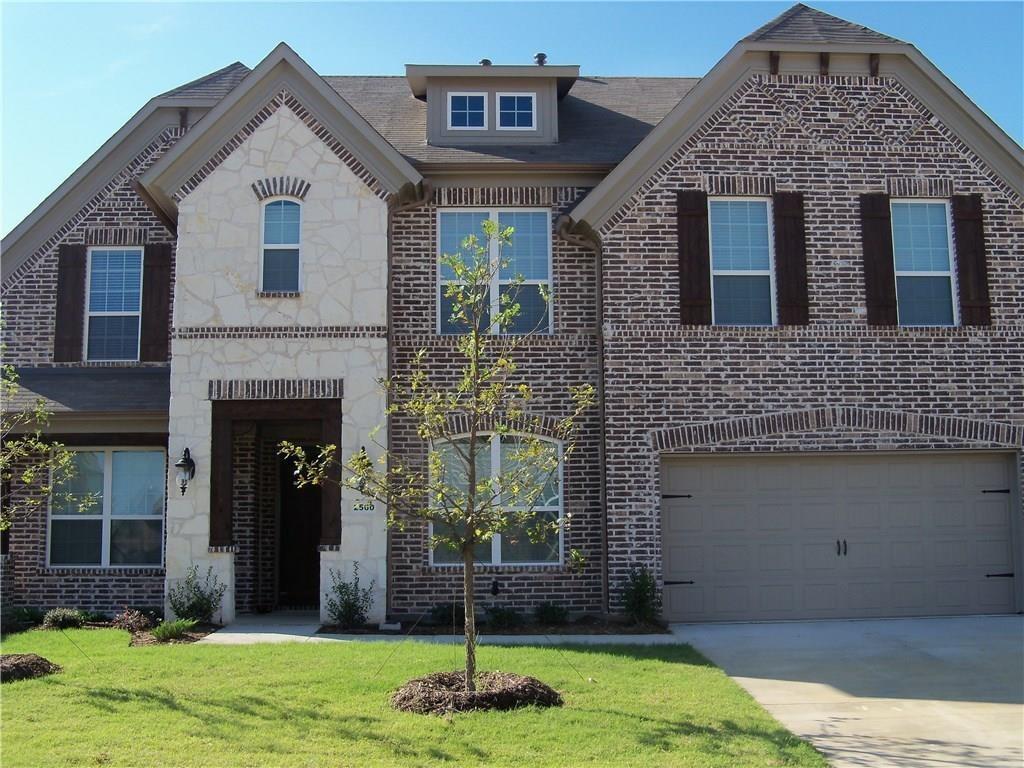 2560 Valley Glen Drive - Photo 1