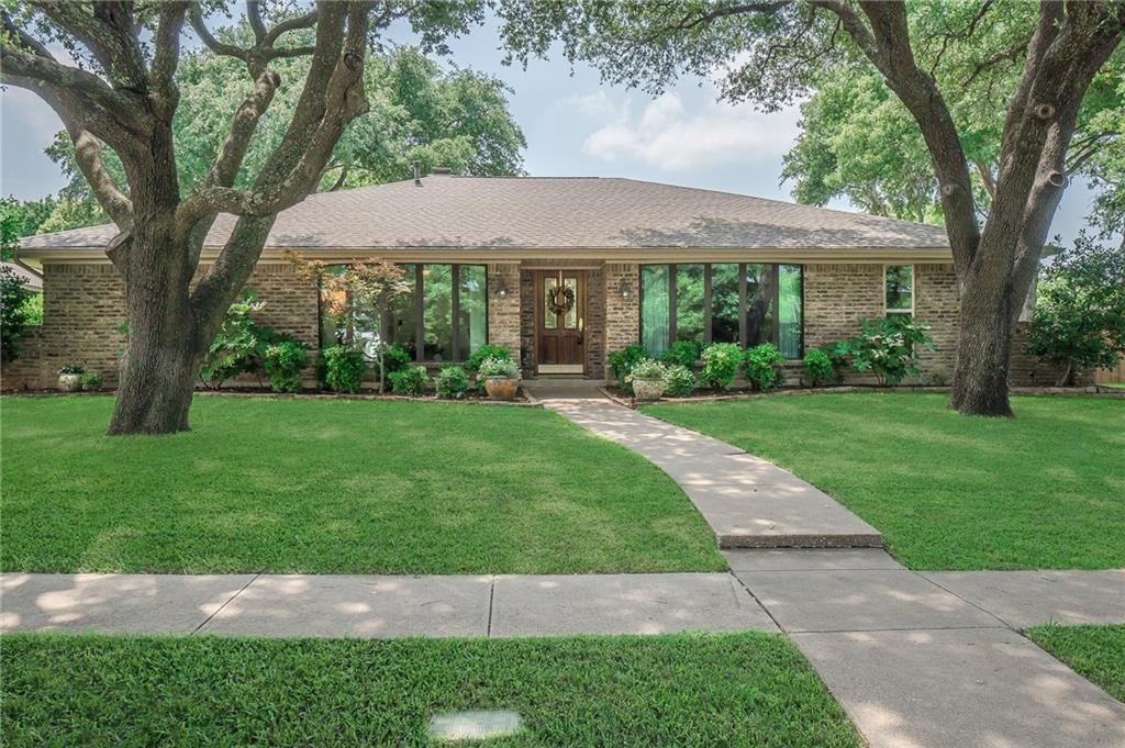 1105 Yale Circle - Photo 1