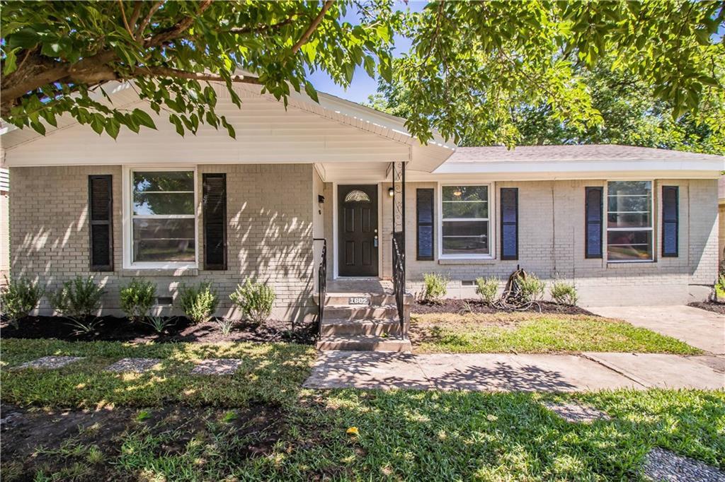 1602 Rosemont Street - Photo 1