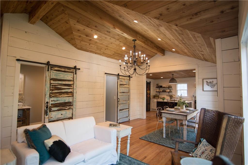 1501 Virginia Street - Photo 1