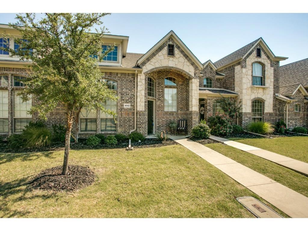 4842 Empire Way - Photo 1
