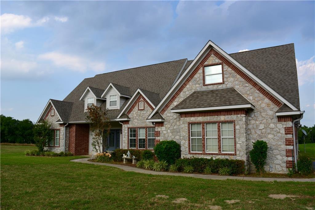 431 County Road 3512 - Photo 1